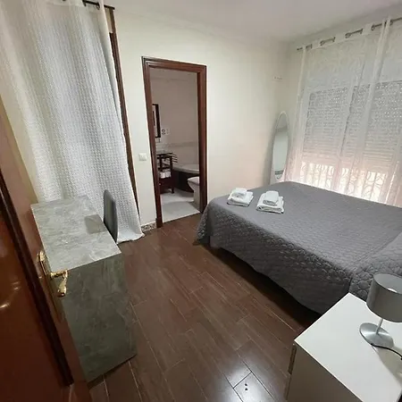 Mariniguez Apartament. 別荘