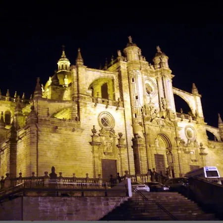 Mariniguez Apartament. * חרז