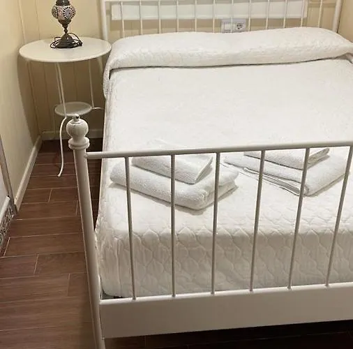 Mariniguez Apartament. בית נופש *